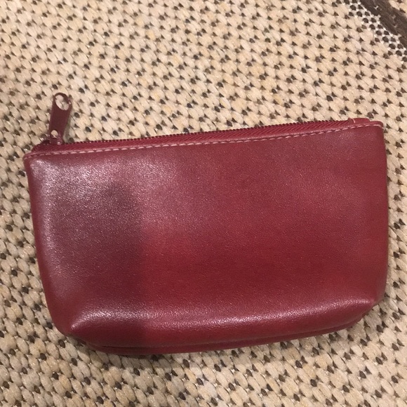 Excellent condition, includes zipped coin purse. - Picture 3 of 3